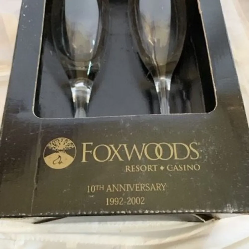 Foxwoods Resort Casino 10th Anniversary 1992-2002 2 Champagne Glasses *New*